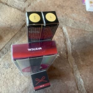 HUDA BEAUTY Makeup - NEW Lipstick, Lipgloss, Lip Crayon Lot Illamasqua HUDA BEAUTY Makeup - NEW Lipstick, Lipgloss, Lip Crayon Lot Illamasqua